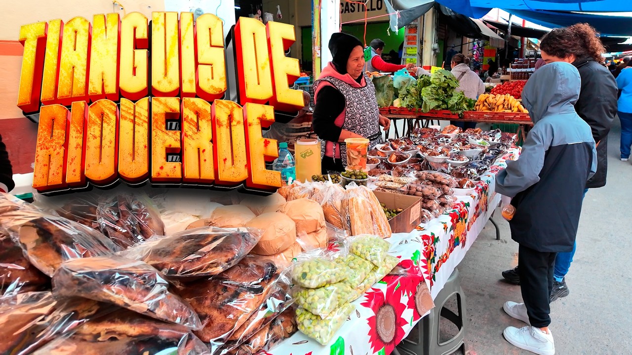 En la venta dominical en el TIANGUIS de Rioverde San Luis Potosí