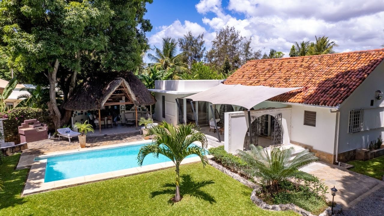 Magnificent Fully Furnished 3-Bedroom Haven in Malindi