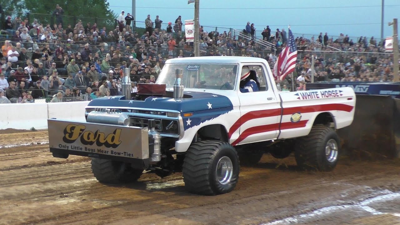 Truck Pulling 2021 Lucas Oil Modified 4x4 Trucks In Action At The Buck