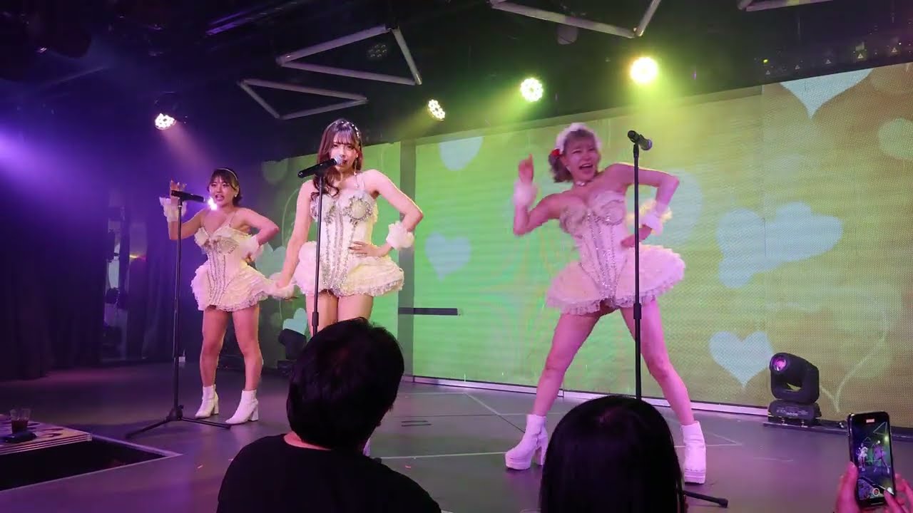 ハート型ウイルス. Queen ANNE. 26.1.10. Nagoya's night showcase, Burlesque TS, 名古屋 バーレスクTS