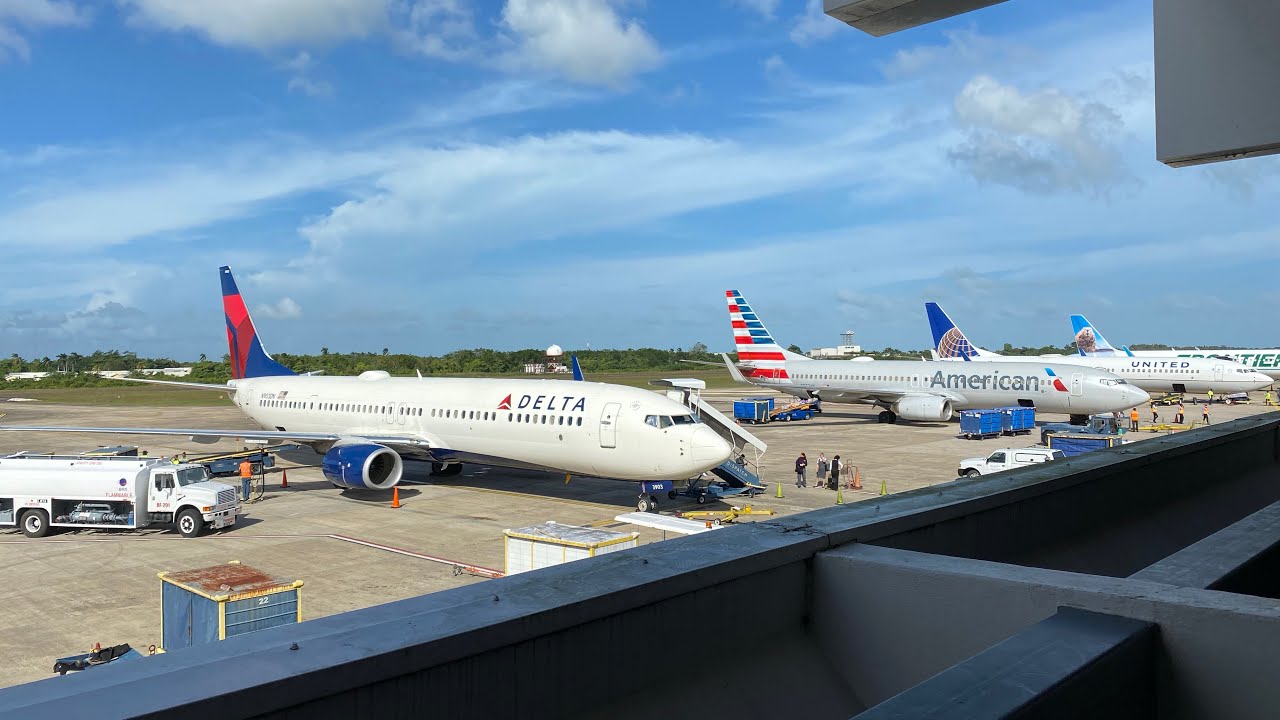 (4K) Holiday Season Plane Spotting at Belize International Airport! (Part 1)