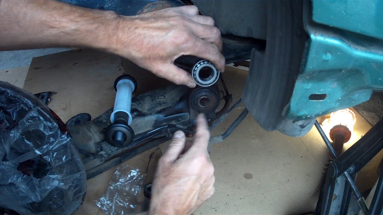 Changement kit roulement essieu arrière  et suspension