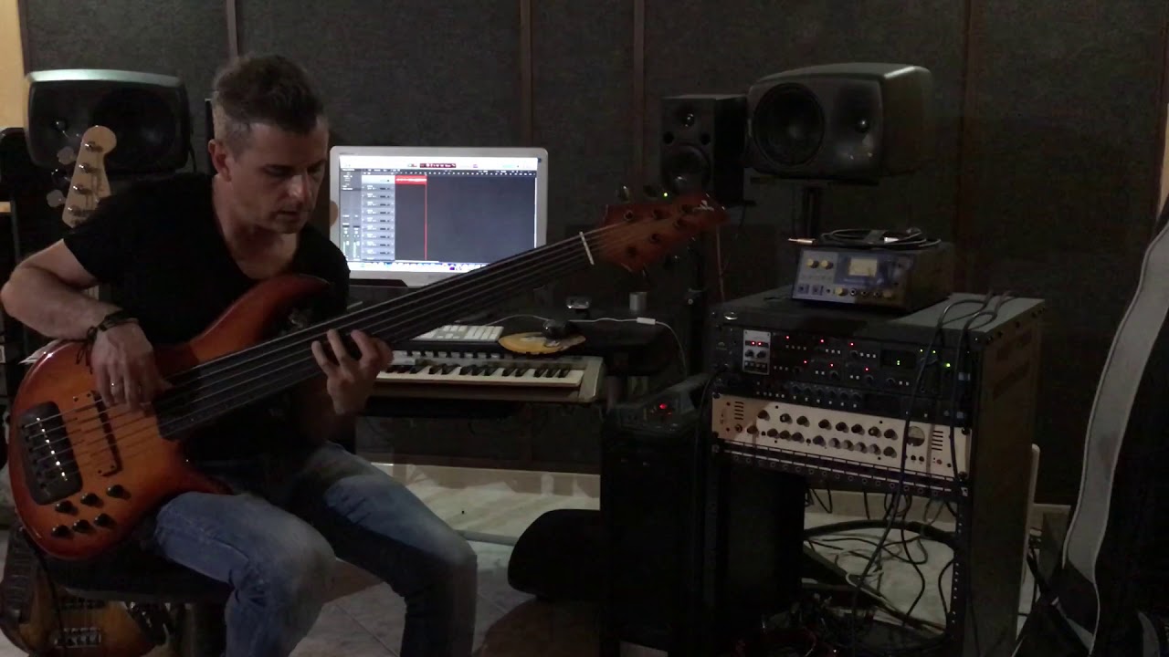 Alessandro Anzalone -Testing my FBass AC6 Signature, Perrier Citron-UZEB!!!