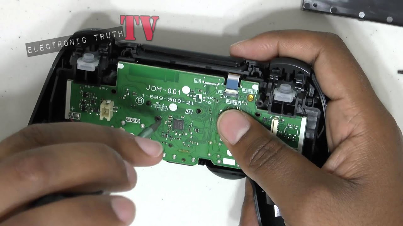 How to Mod a PS4 Controller Tear Down