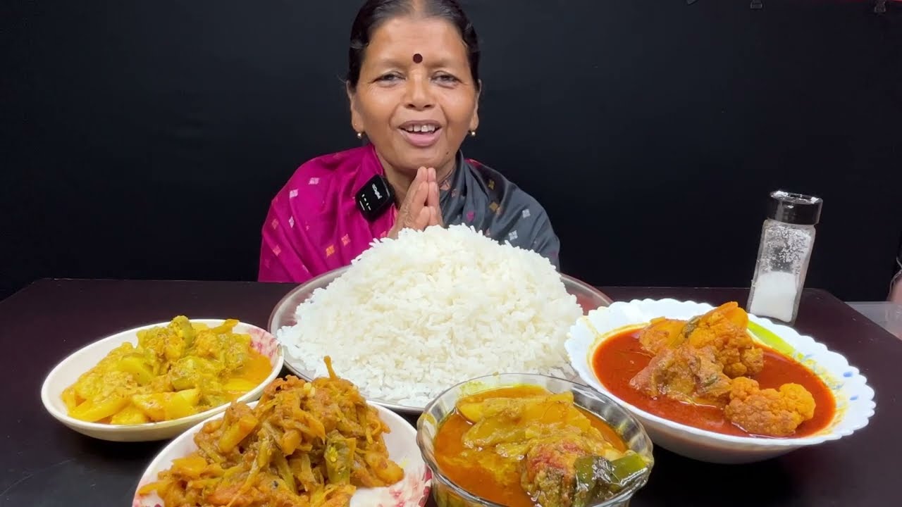 2BIGBITES, EATING RICE WITH AR FISH KALIA, VOLA FISH KALIA, JHINGE POSTO, DATA CHORCHORI,