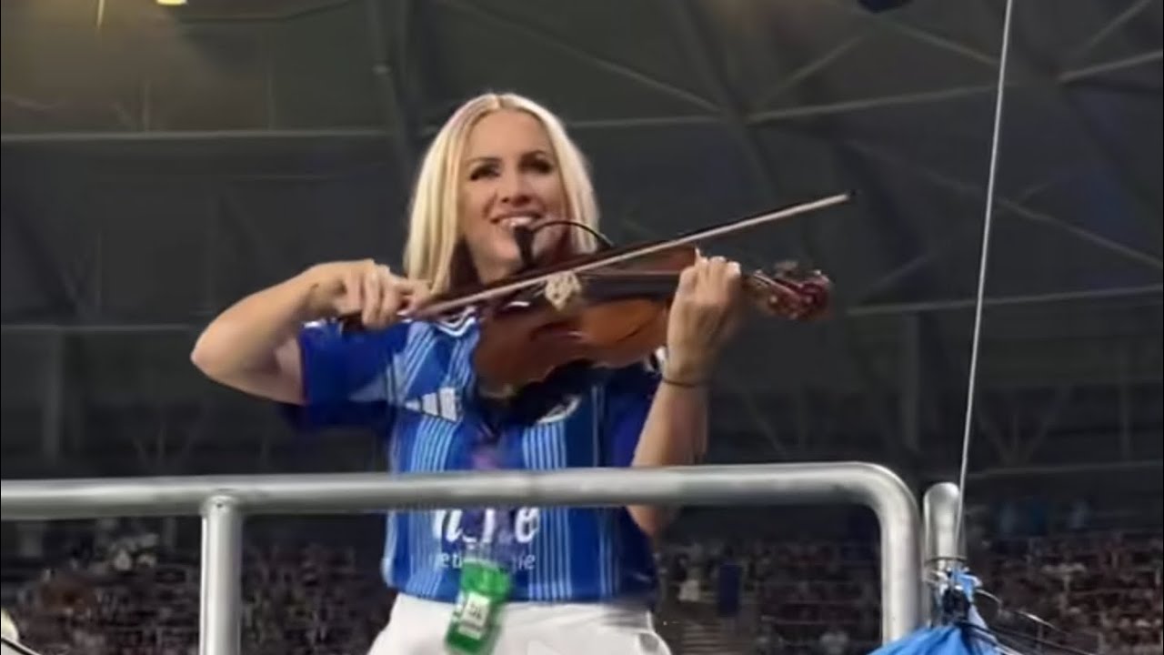 Daniela Lovlin a Sektor C - Freed from Desire #lovlin #slovan #huslistka #tehelnepole
