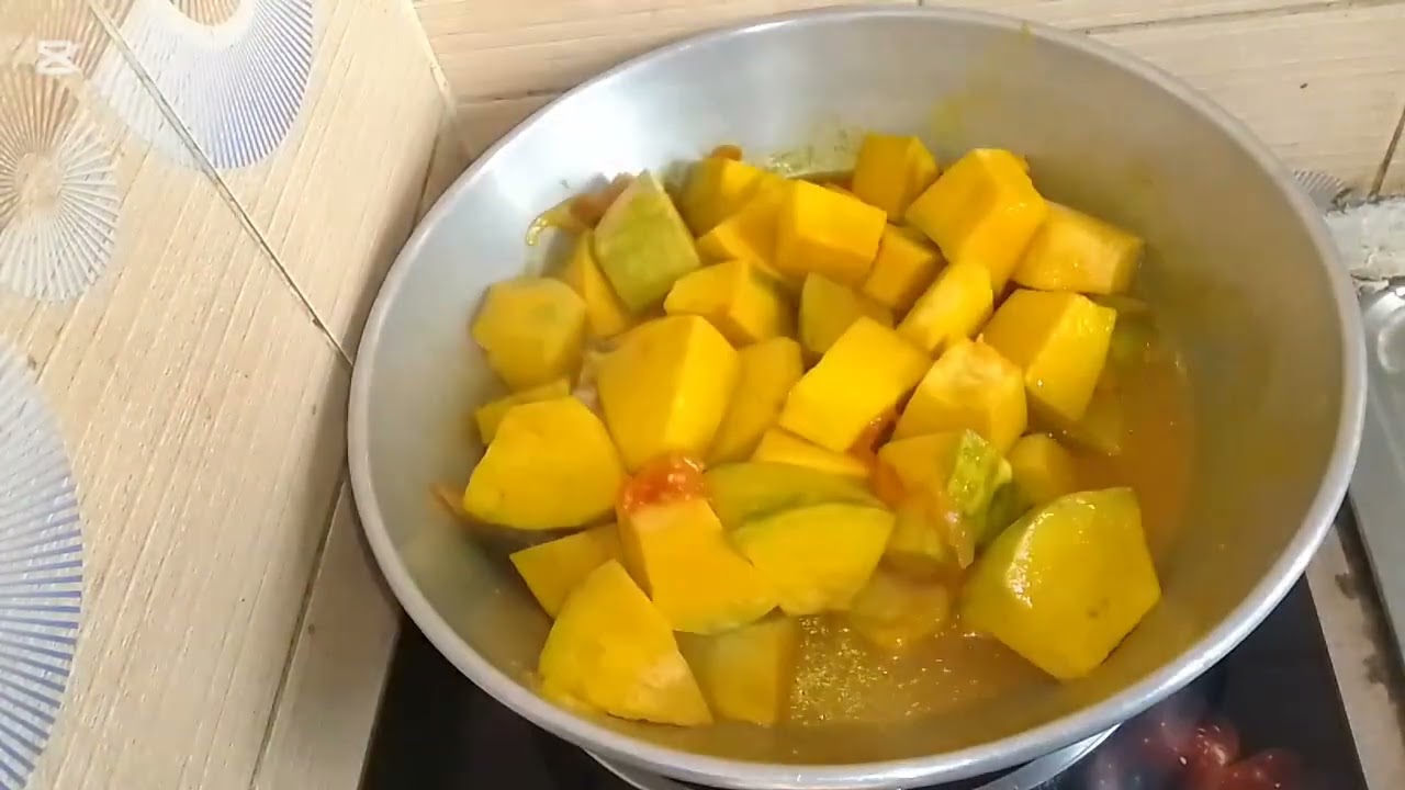 1 subscribe 1 like কাতলা মাছের মাথা দিয়ে মিষ্টি কুমড়ো রান্নার রেসিপি 😋👌