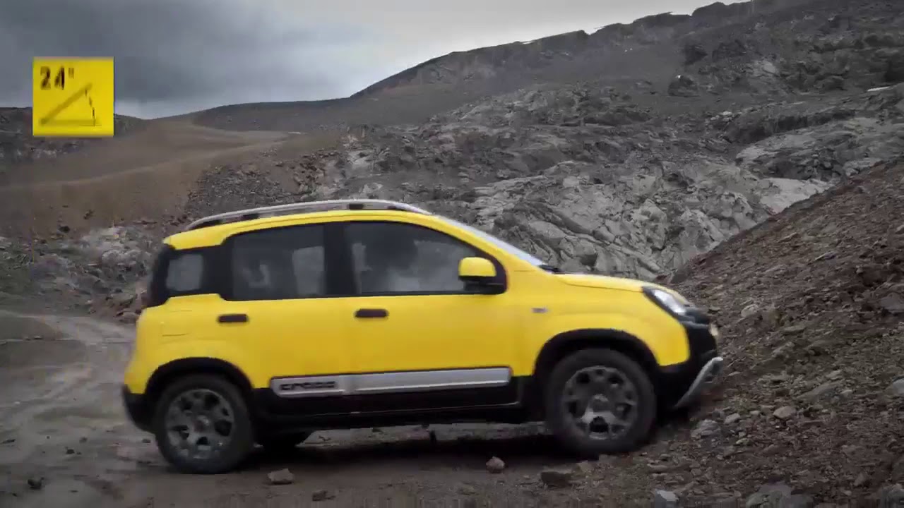 Fiat Panda Cross 4x4 e i suoi angoli caratteristici per l'off road. Pilota Fabrizio Bruno.