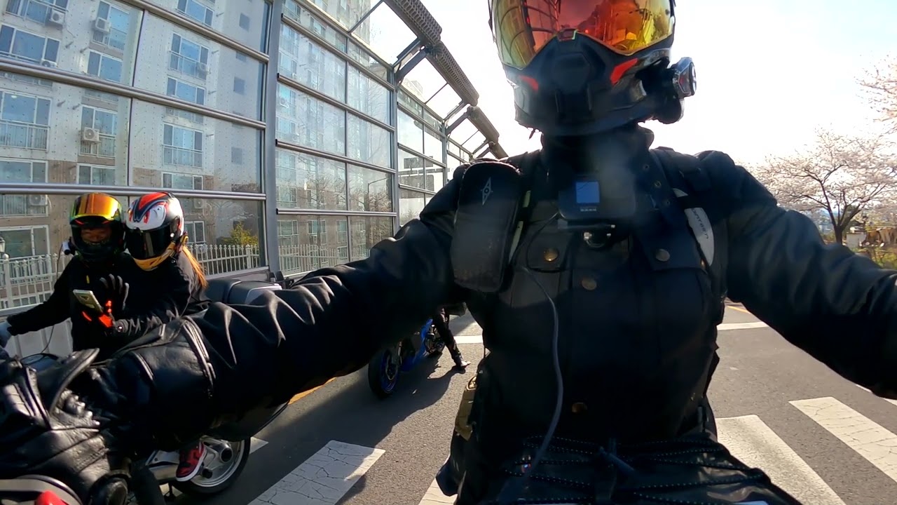 Korea street tour with crew & soondooboo-jjigea