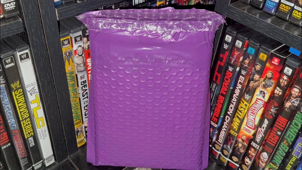 Распаковка DVD WWE 2026, часть 10 из 11.