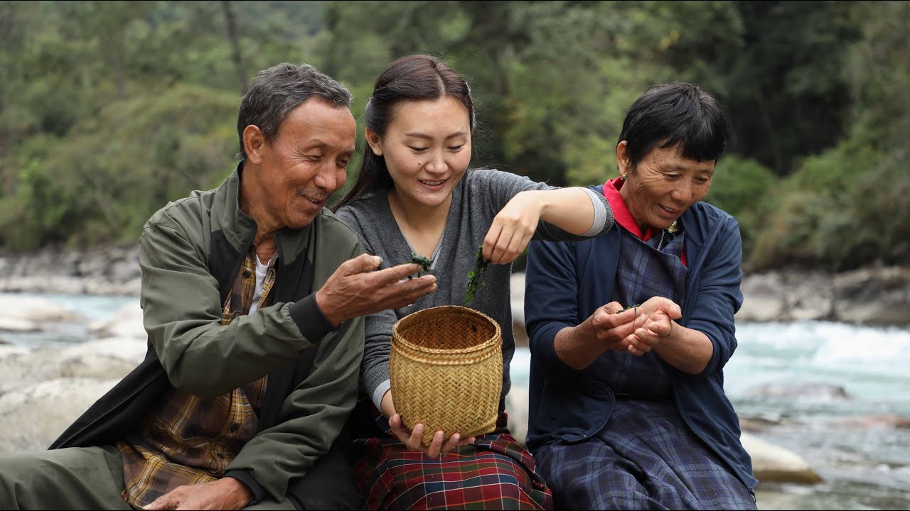 Harvesting Churu in Punakha