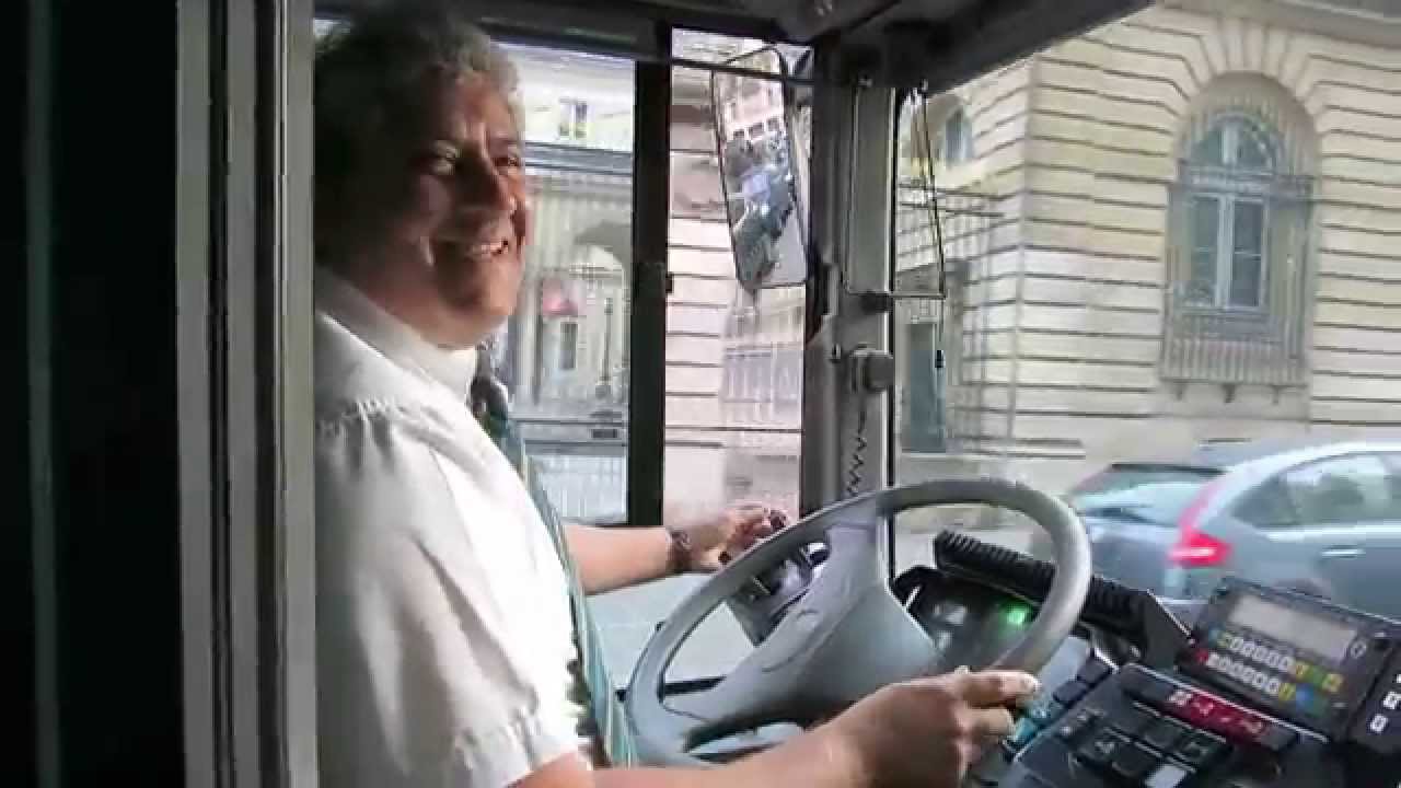 Bus 38 Blows Its Horn -  Klaxon Upon Request