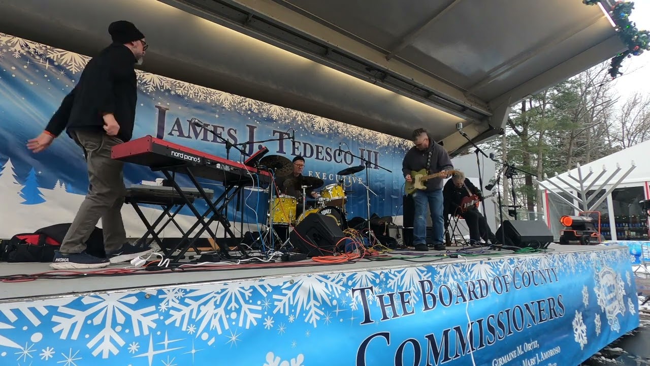 One Way Out - The Mad Slap Tones (Live) |Southern Rock w/Rockabilly Heat |Winter Wonderland 12-28-25