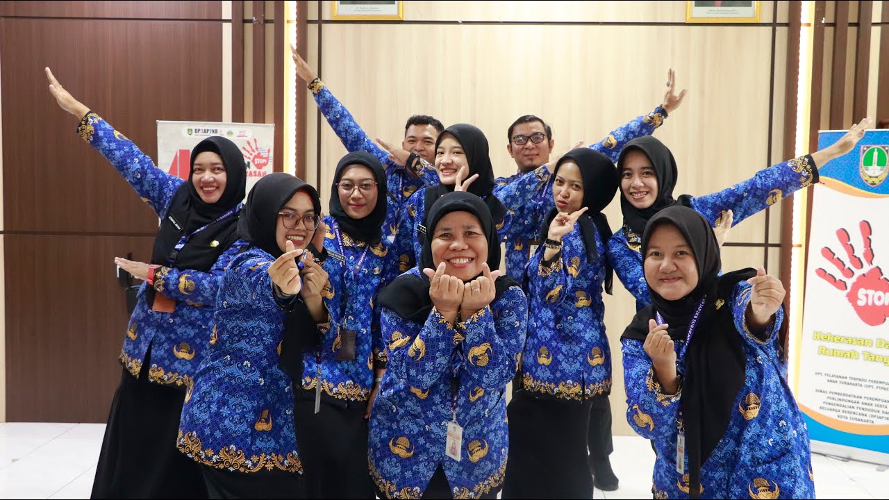 Yel-Yel DP3AP2KB Kota Surakarta