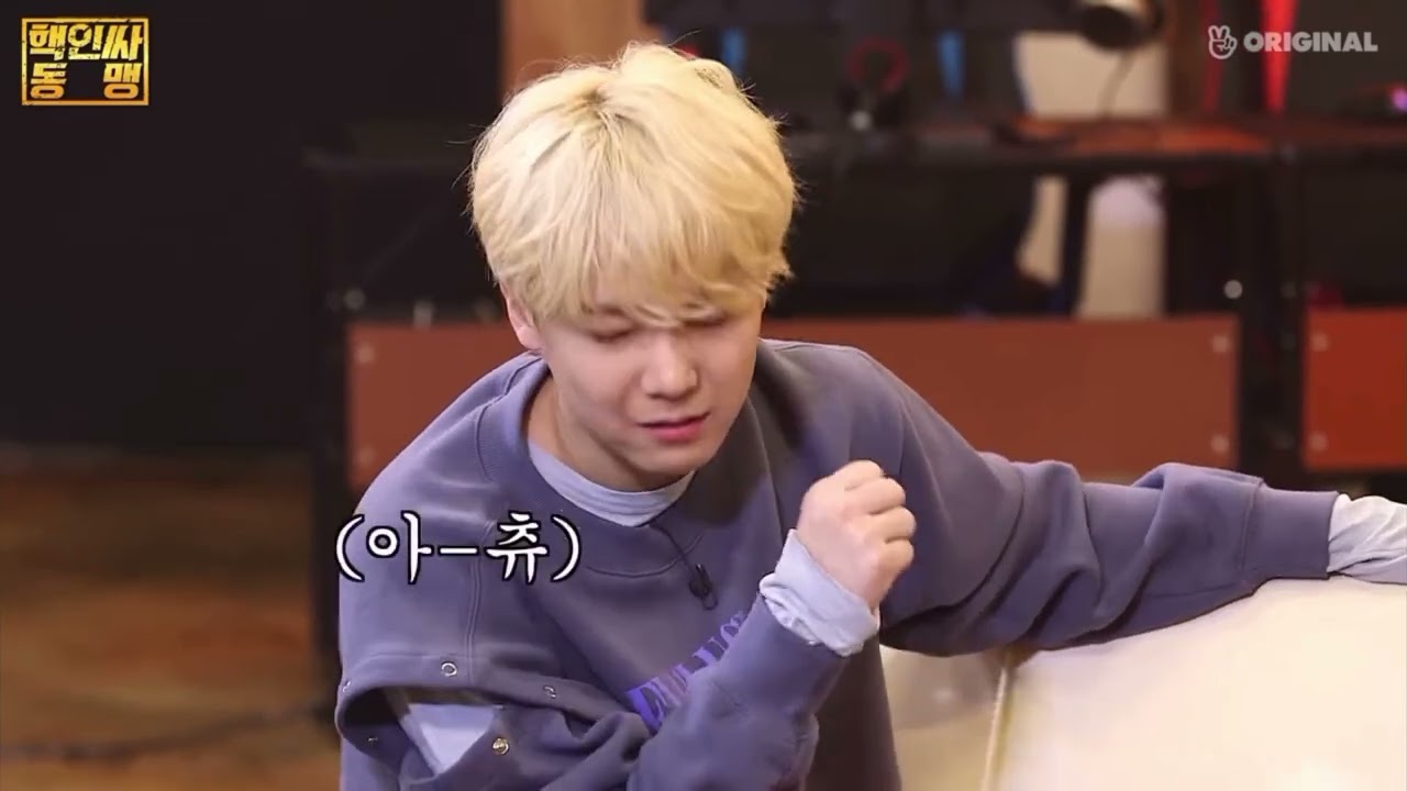 ftisland lee hongki sneeze | ARE YOU A MAN OR A SPRINKLER?