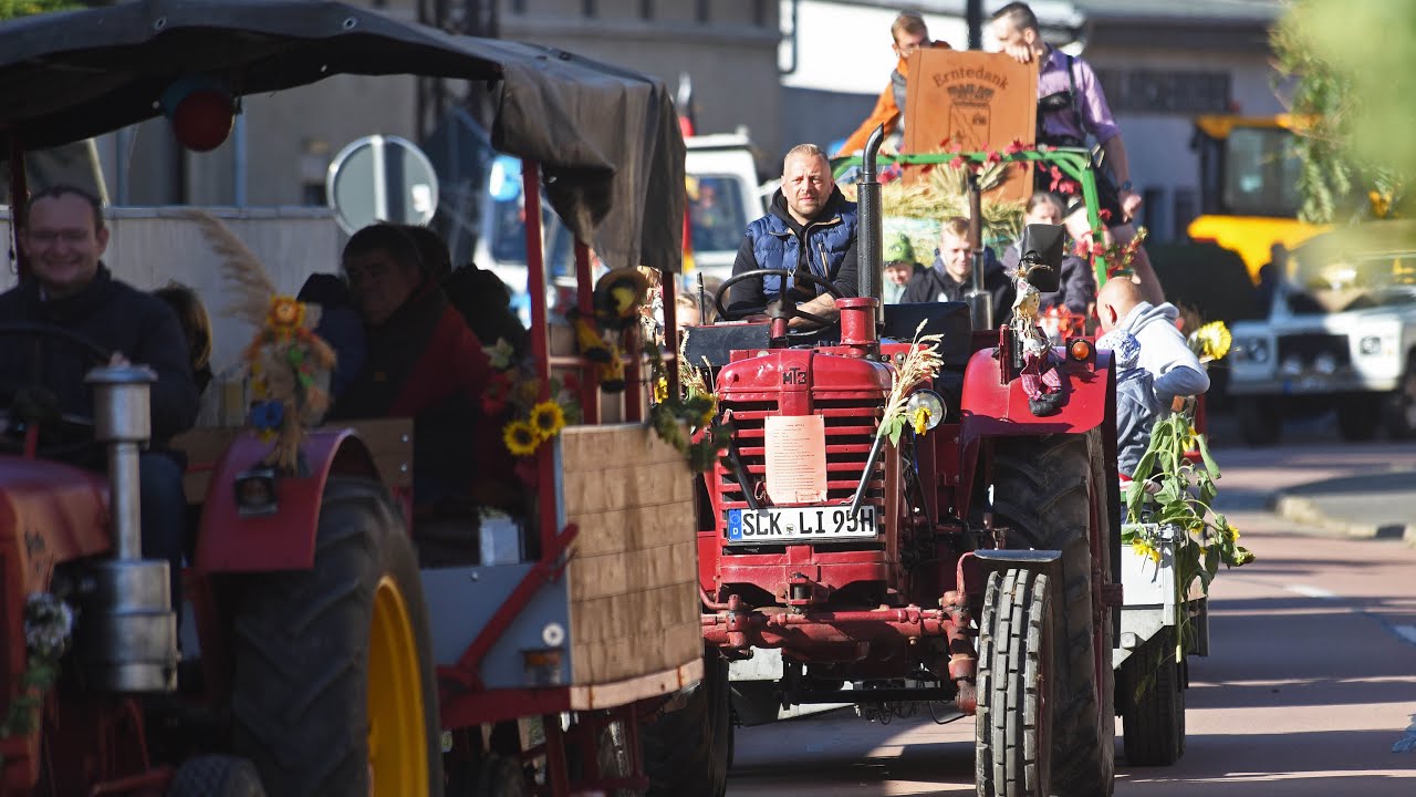 Großer Erntedankumzug in Mehringen