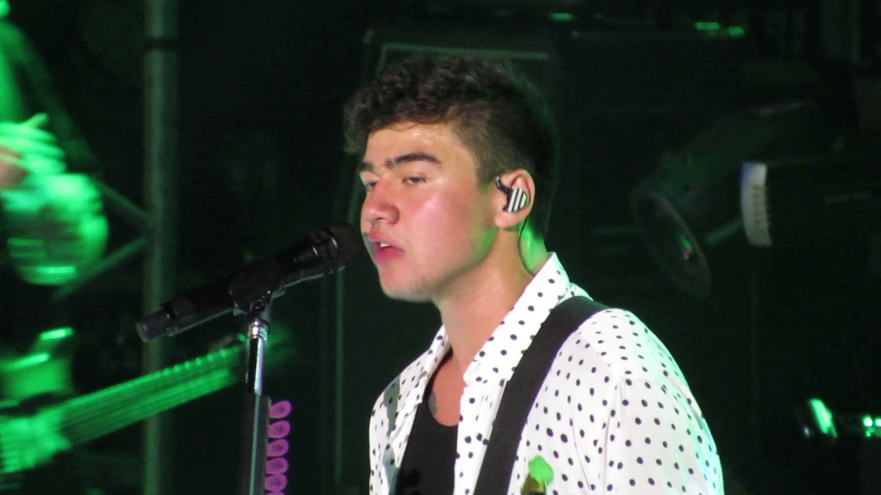 Vapor - 5SOS @ Luna Park, Buenos Aires, Argentina (10/09/17)