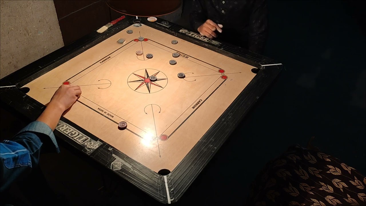 Master shots in this video wait for end 😎 👍 subscribe 😊 thanks for watching#video#carrom