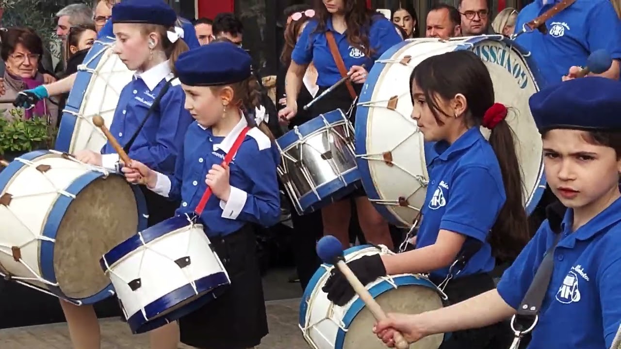 JR GRUPO DE BOMBOS CORACÕES DO MINHO DE GONESSE MAROTOS MINHOTOS N3