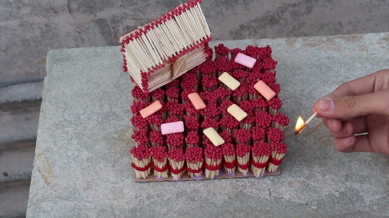 What happens when you ignite chewing gum with 1000 matches?