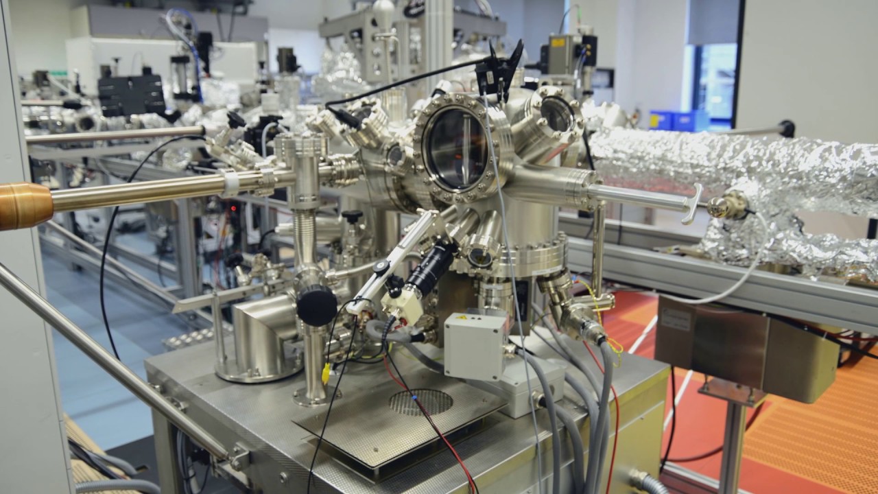 Lab10 MBE System: System Installation in Dresden, Germany