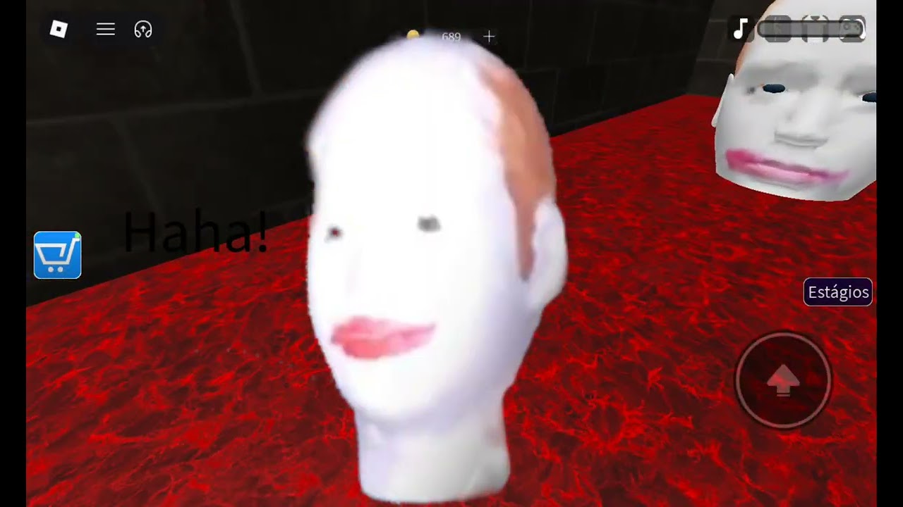 Roblox / Escapando do cabeção correndo