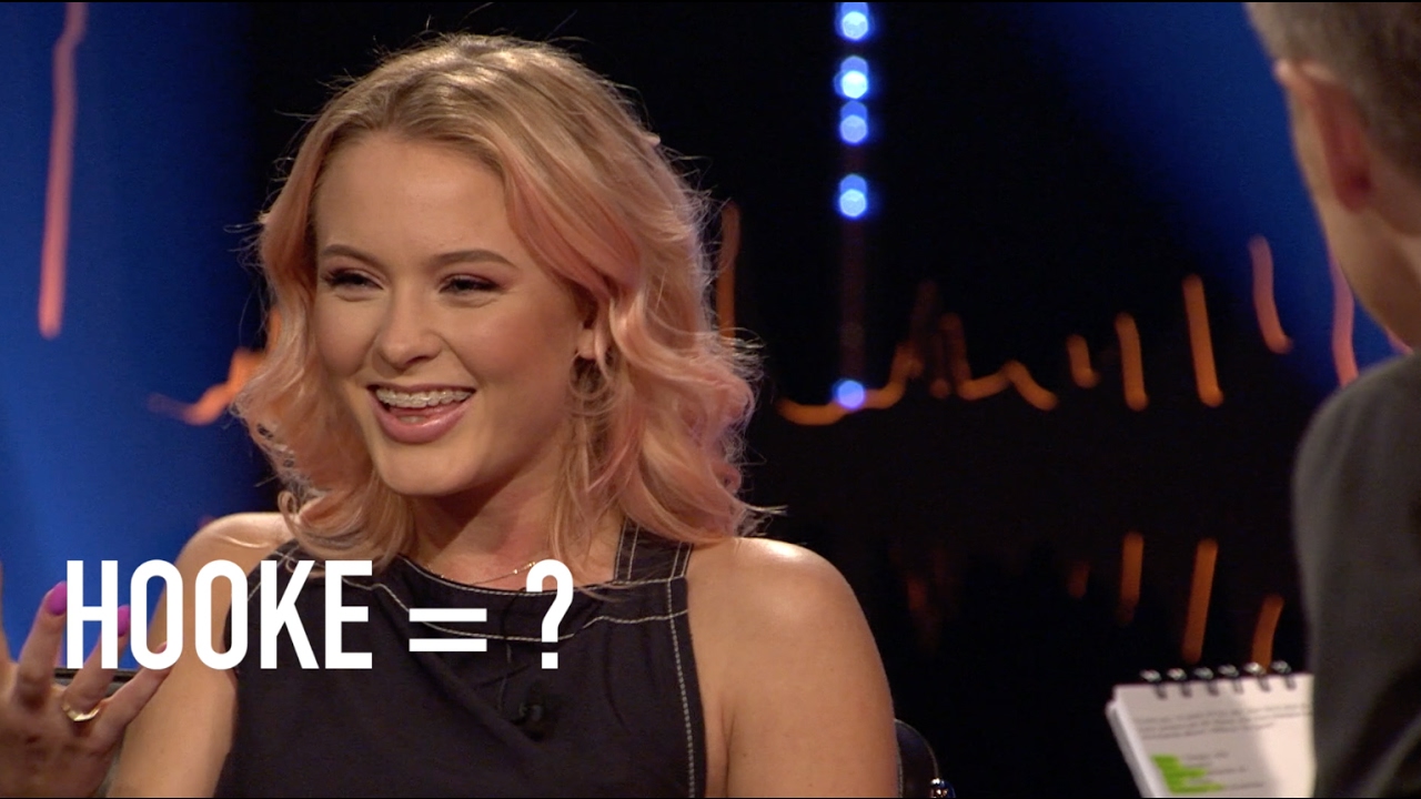 Zara Larsson practices her SKAM skills | SVT/NRK/Skavlan