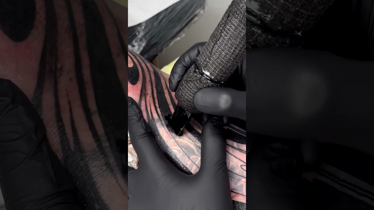 Suminagashi cover up 🕷️ #tattoo #tattoodesigns #tattoos #tattoocoverup #blackouttattoo #suminagashi