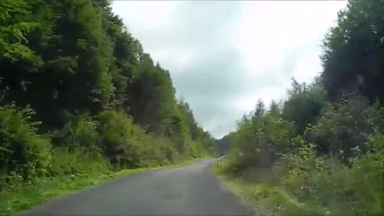 BIESZCZADY. Brodami na Osławie przejazd: Prełuki - Duszatyn - Mik&oacute;w.