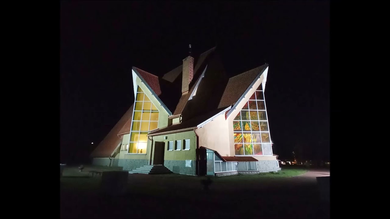 Rożnowice. Apel Jasnogórski na kurantach elektronicznych.