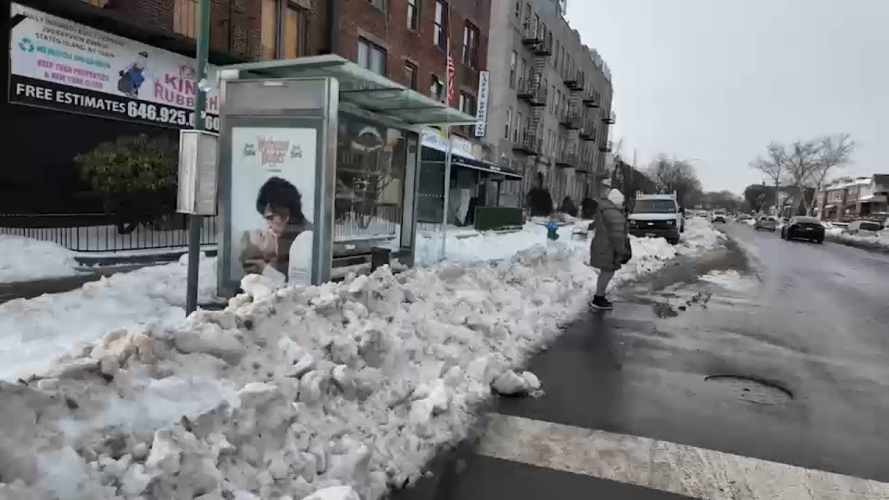 Mamdani  says 95 percent of sheltered bus stops are shoveled