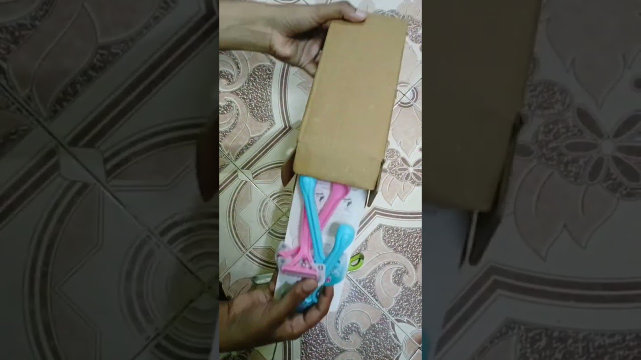 ₹ 116👉🏻Eyebrow Facial Hair Remover with 4 Razors😇... #meesho #beauty #grwm