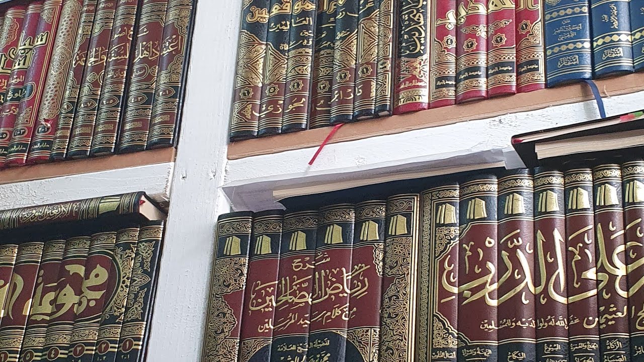 Which books should a student of knowledge buy?