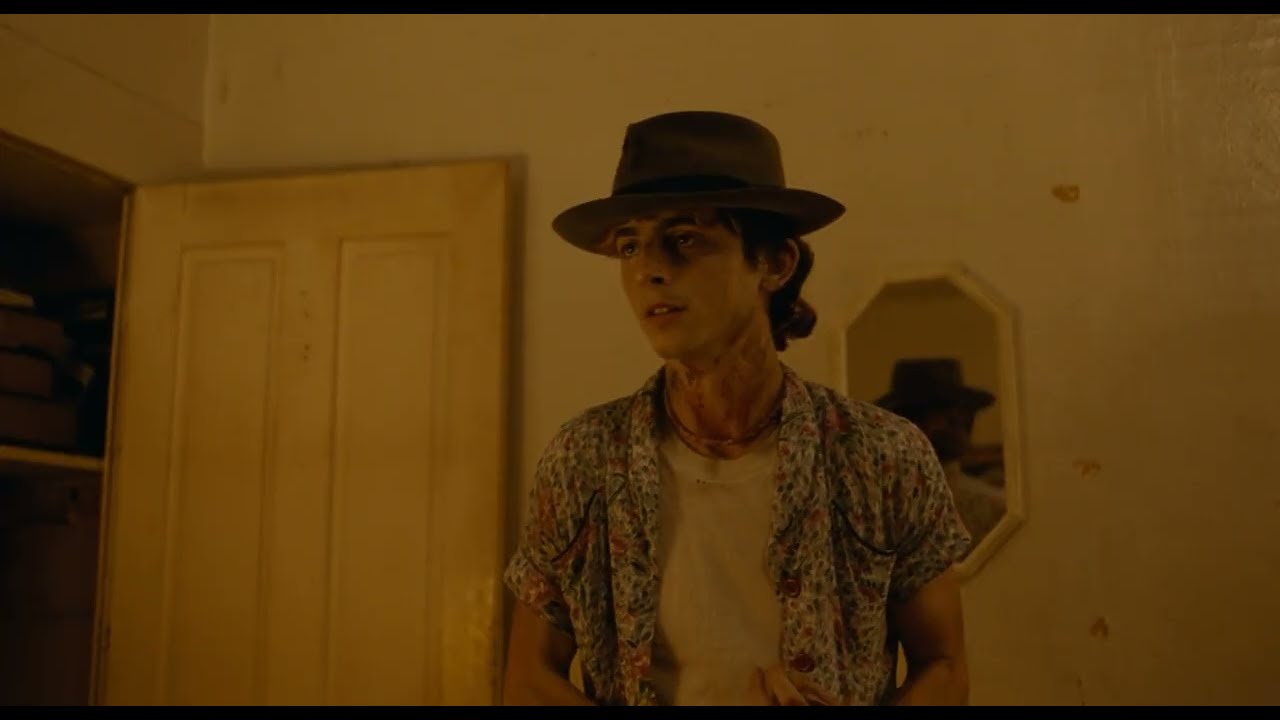 CLIP: Lick It UP - KISS [OST: Bones and All | Hasta Los Huesos 2022]