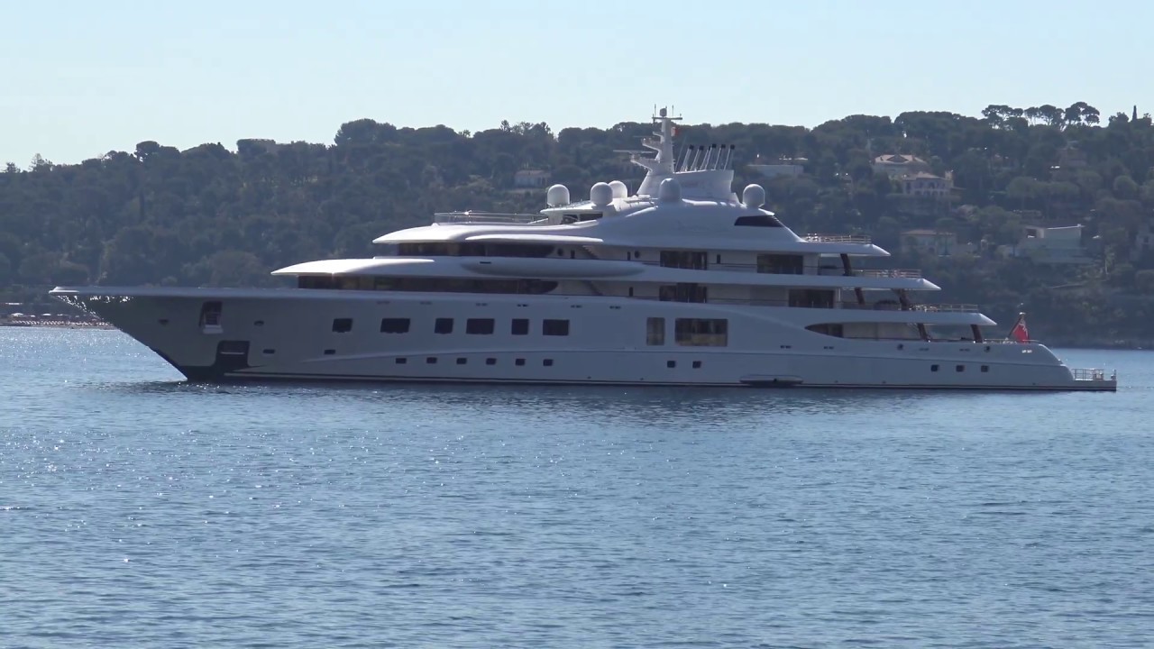 Megayacht QUANTUM BLUE (video #1)