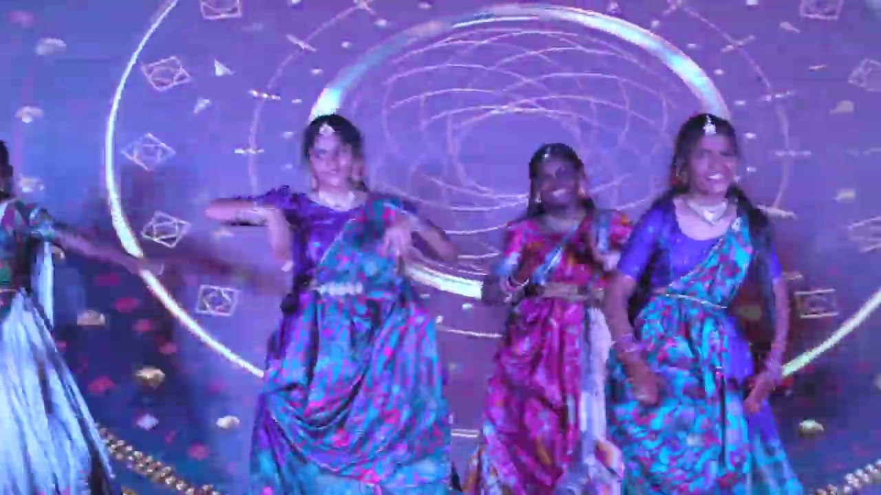 MASH UP DANCE PERFORMANCE BY 5th & 8th  CLASS GIRLS