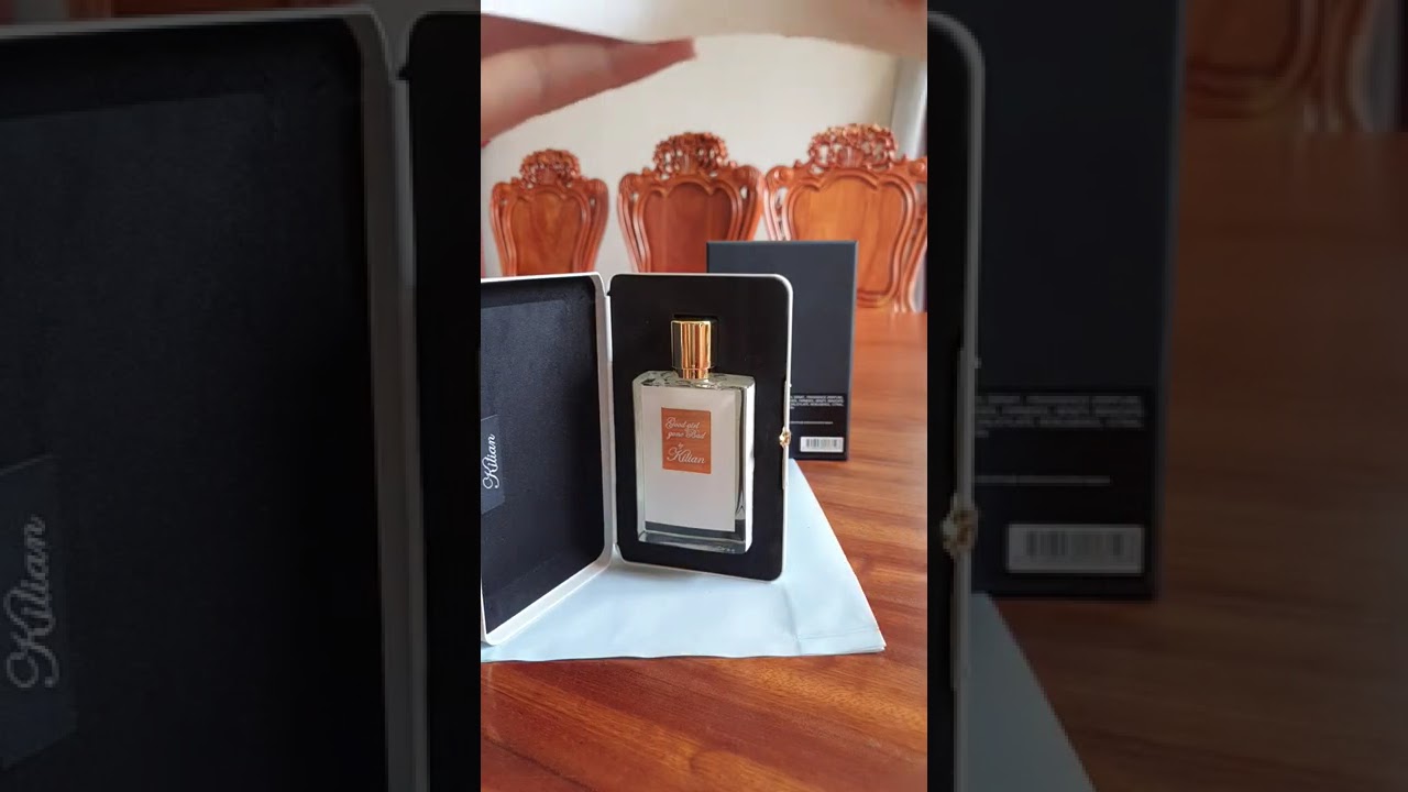 Nước hoa Kilian - con rắn trắng