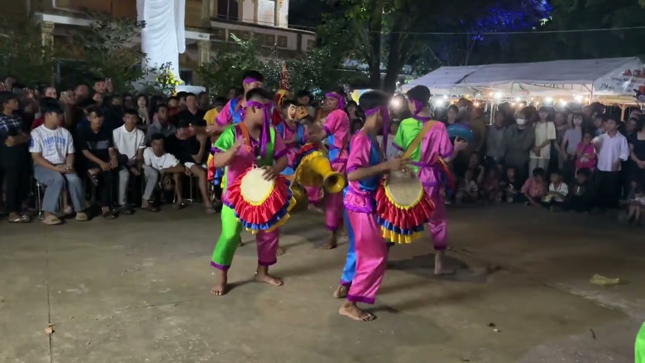 Lễ d&acirc;ng Y kathina ch&ugrave;a press tưng  m&uacute;a chhay dăm 