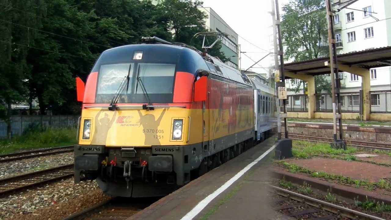 Kilka składów PKP InterCity