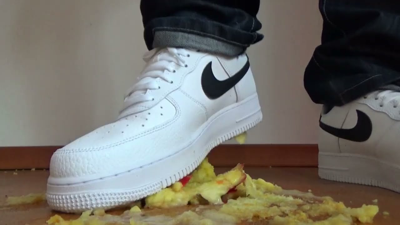 Nike Air Force 1 stomp big apple