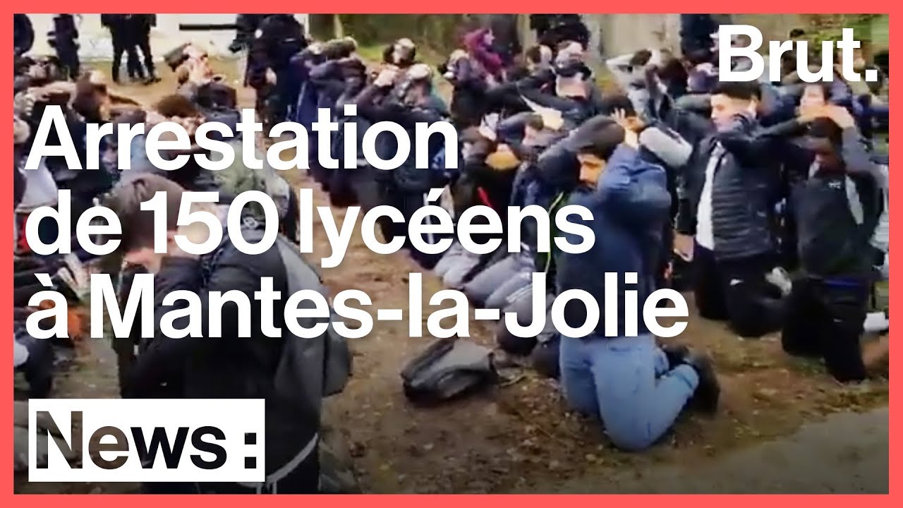 Mantes-la-Jolie : les images de l'arrestation par la police de 150 élèves du lycée Saint-Exupéry
