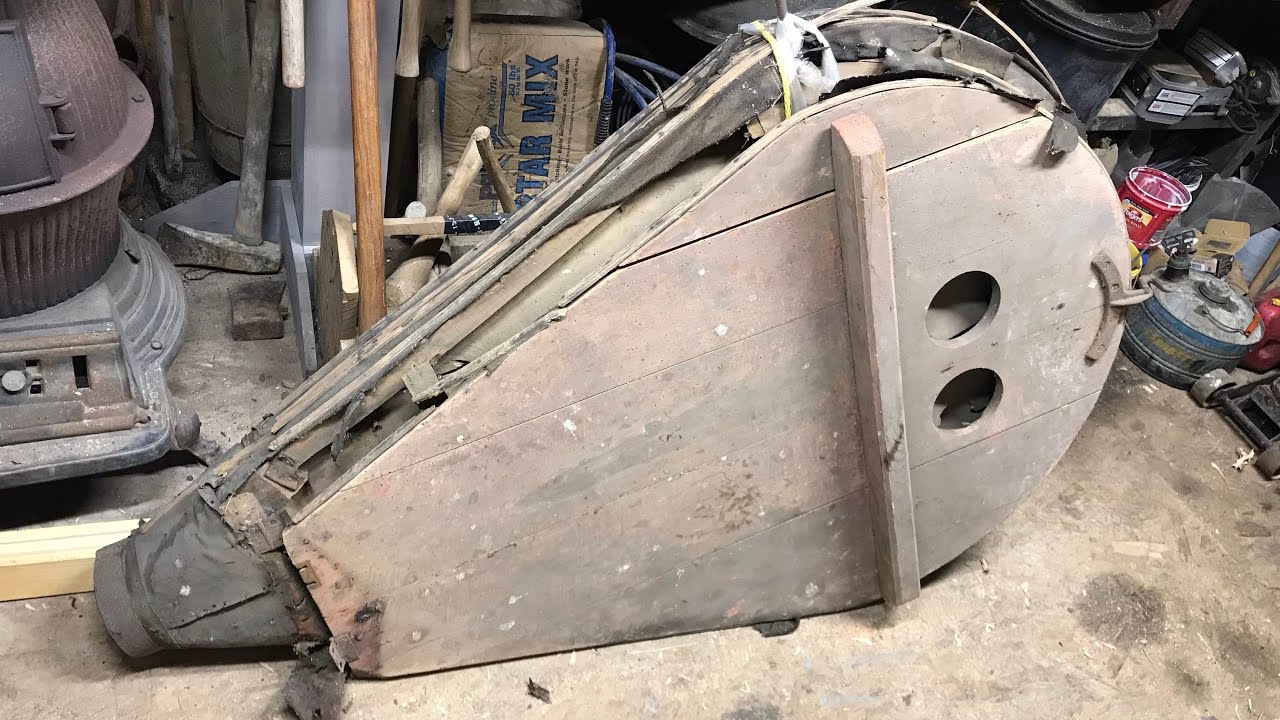 1800'S BLACKSMITH BELLOWS