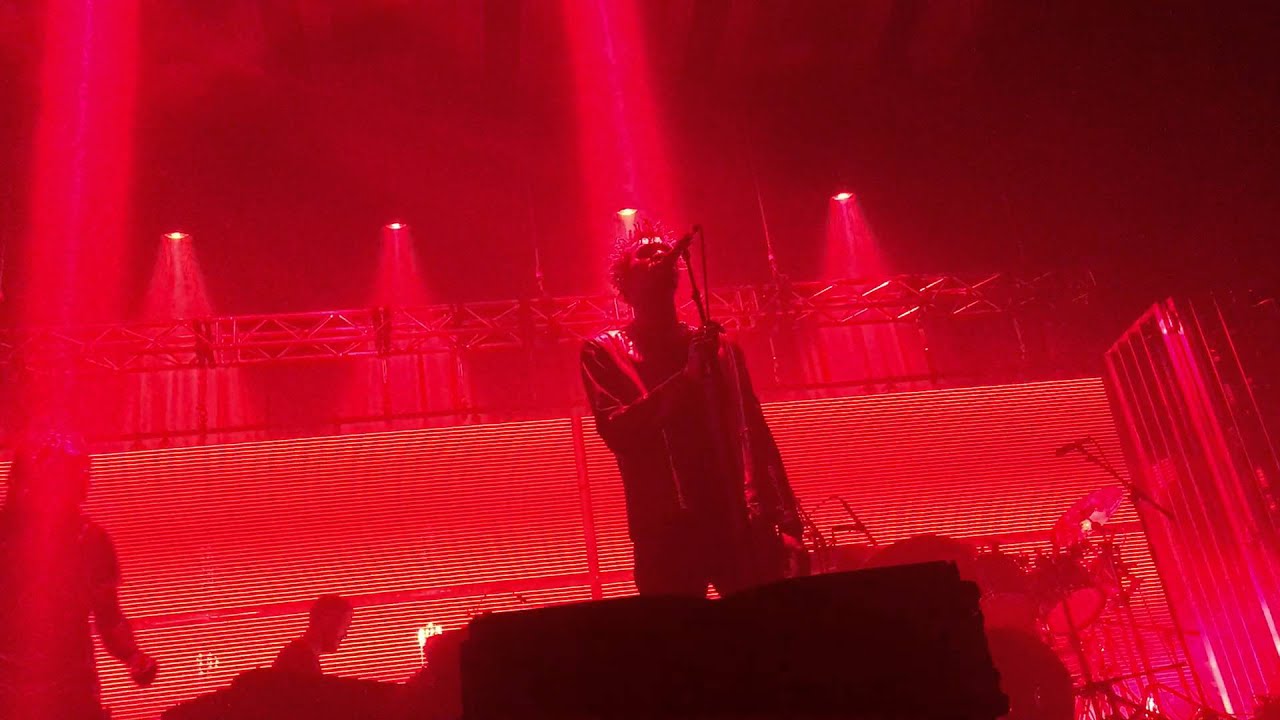 Massive Attack - Splitting the Atom (live) at Brighton