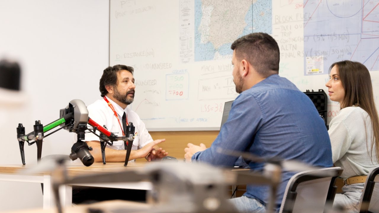 Curso de Piloto de Drones Profesional en Málaga 🚀 ¡Reserva YA tu plaza! | One Air Drones