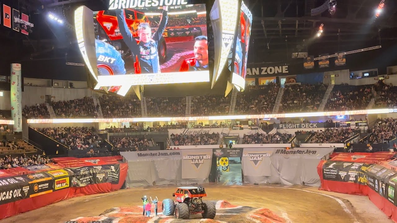KRAZY TRAIN MONSTER TRUCK WINS RACING @ Monster Jam | Nashville TN 2025