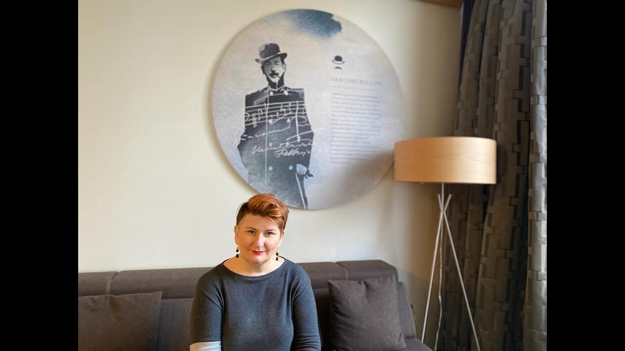 JESTE li (NE)SRETNI na poslu? / dr. sc. Elvira Mlivić (Filaks)