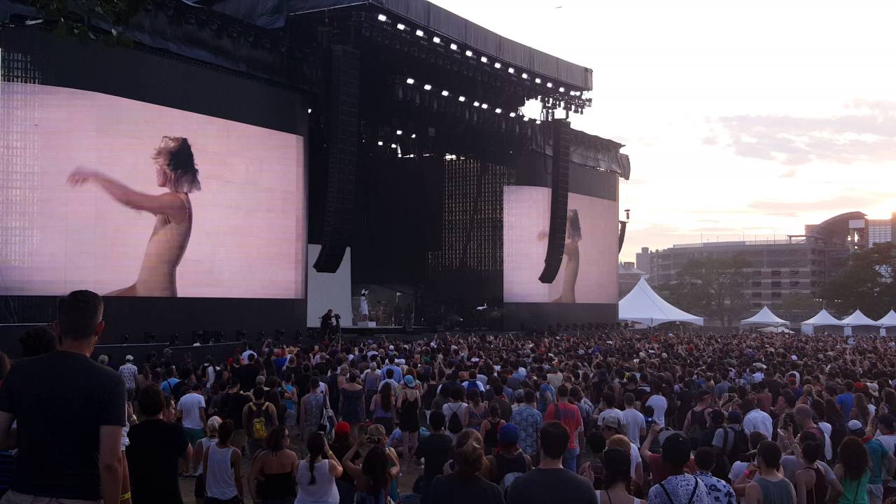 Sia- Alive (Live at Panorama)