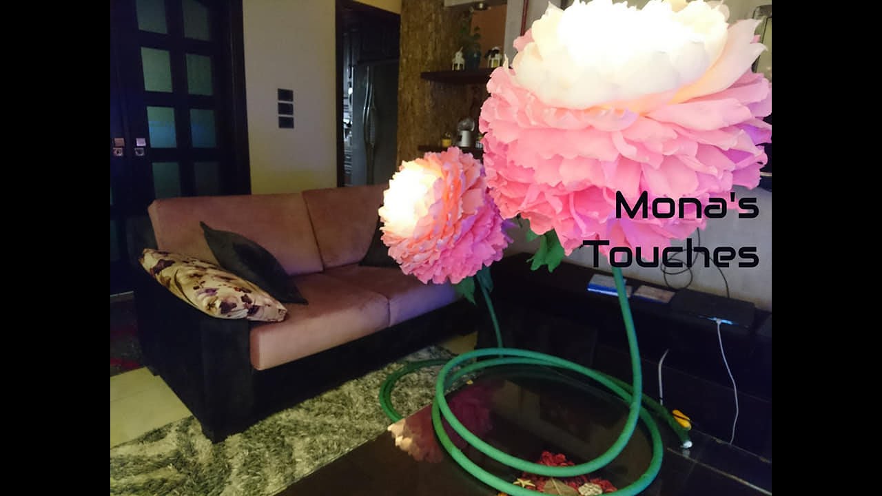 أزهار عملاقة بالكورنيش المقوى