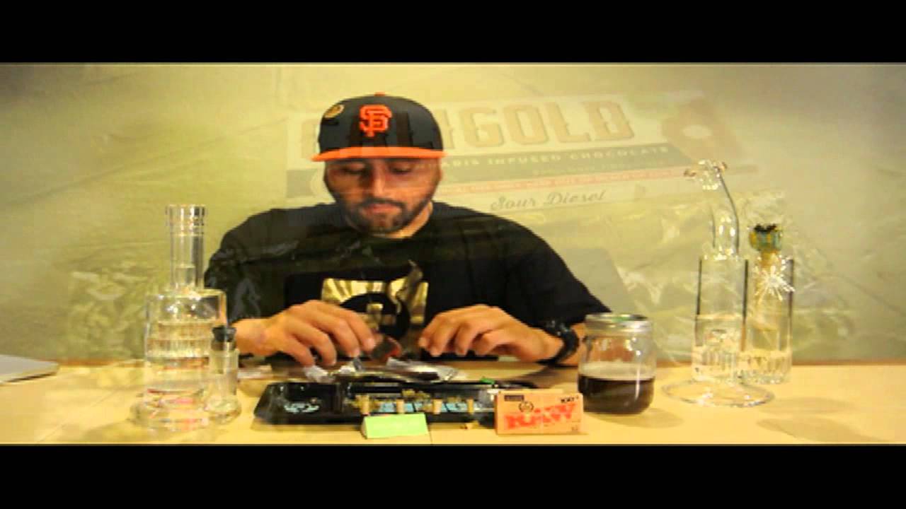 CBD831 strain review/Smoke  session with @MarkCBD831