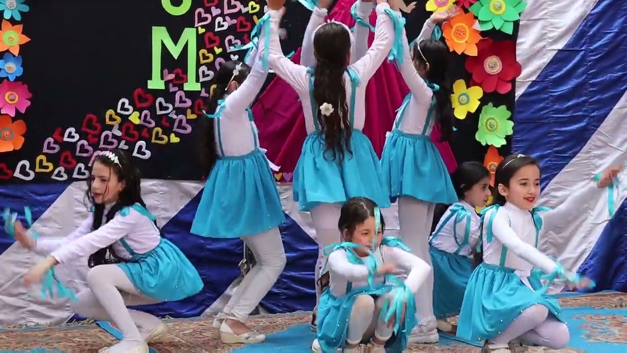 استعراض 